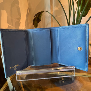 CHANEL Blue Classic Interlocking CC Logo Compact Wallet