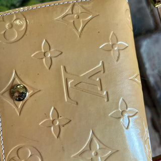 LOUIS VUITTON Walker Yellow Monogram Vernis Wallet
