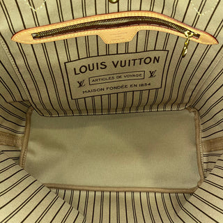 LOUIS VUITTON Neverfull MM Monogram Canvas Tote Bag
