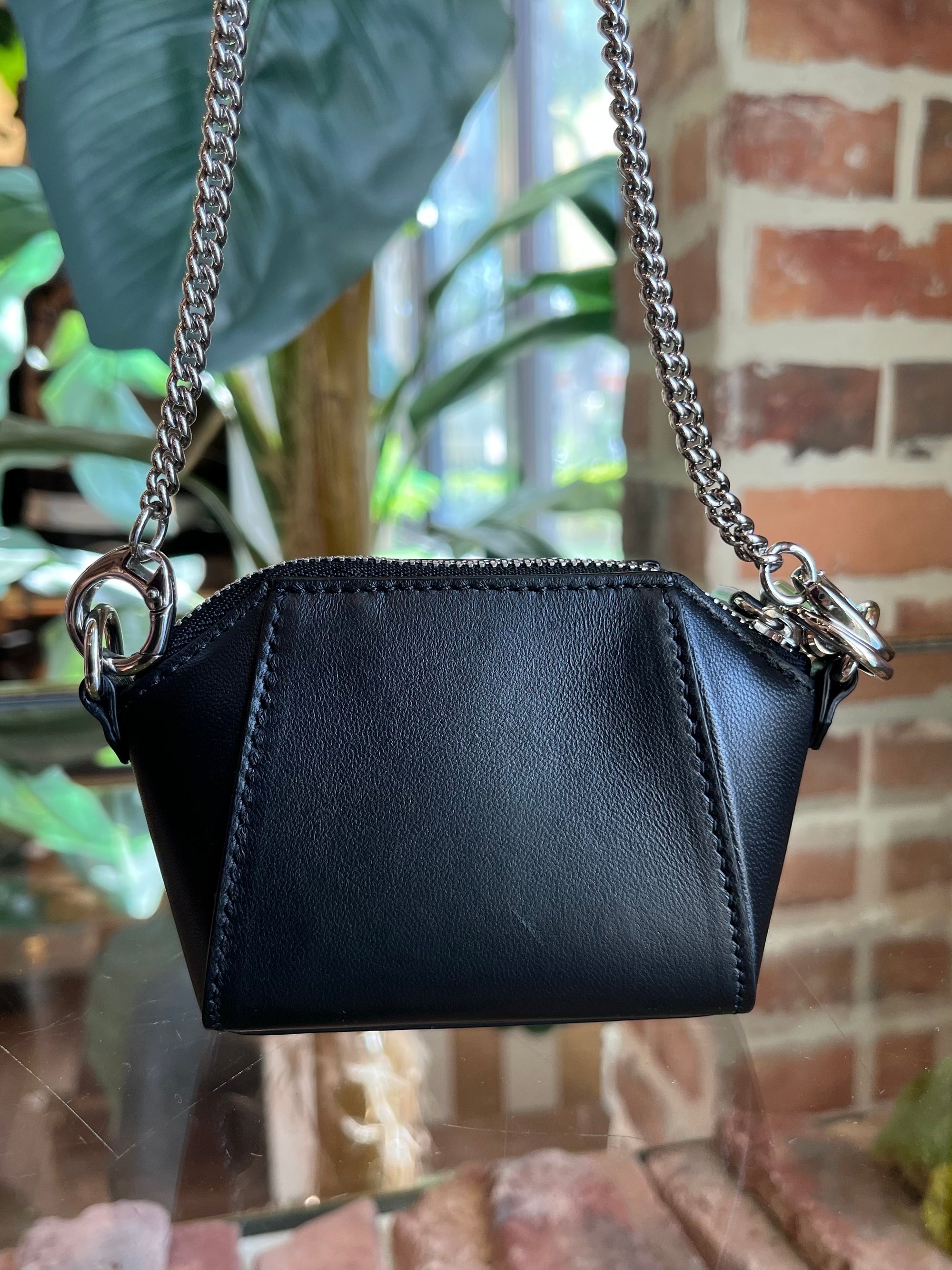 GIVENCHY Black Leather Antigona Baby Bag