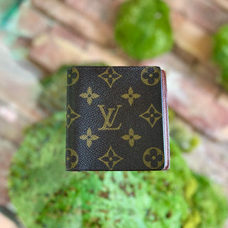 LOUIS VUITTON Vintage Monogram Bifold Wallet