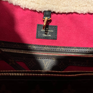 LOUIS VUITTON Neverfull MM Black Calfskin Leather Monogram Teddy Shearling Tote