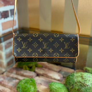 LOUIS VUITTON Vintage Twin GM