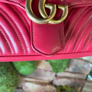 GUCCI GG Marmont Red Matelassé Calfskin Leather Shoulder Bag