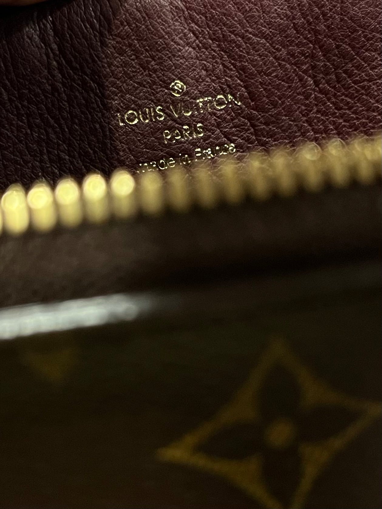 Louis Vuitton Lockit Vertical PM Monogram Canvas Brown Leather ref.562660 -  Joli Closet