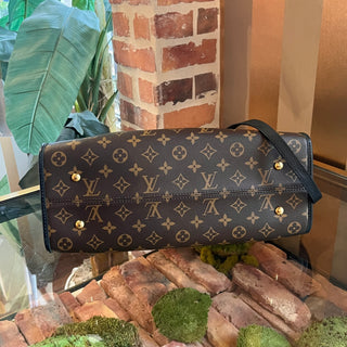 LOUIS VUITTON Popincourt MM Noir Monogram Canvas Tote