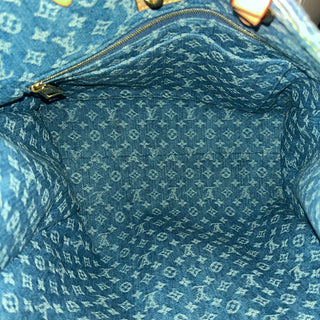 LOUIS VUITTON Onthego MM Blue Monogram Denim Tote Bag