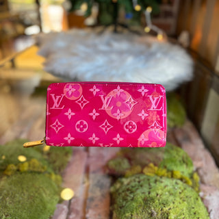 LOUIS VUITTON Zippy Wallet Limited Edition Valentine Floral Monogram Vernis