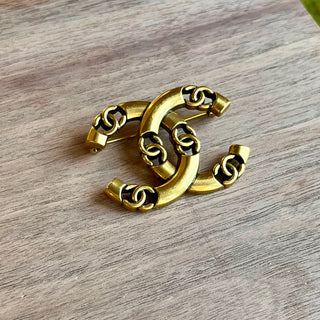 CHANEL CC Gold Tone Metal Brooch