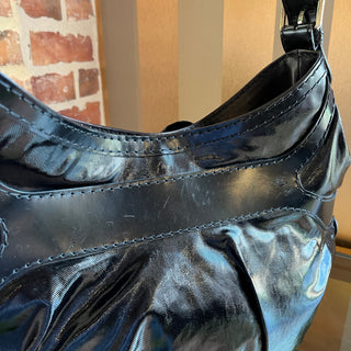 GUCCI Queen Bow Dialux Black Shiny Coated Canvas Hobo Bag