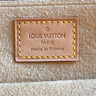 LOUIS VUITTON Monogram Necklace Holder SN0064