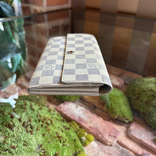 LOUIS VUITTON Damier Azur Sarah Wallet