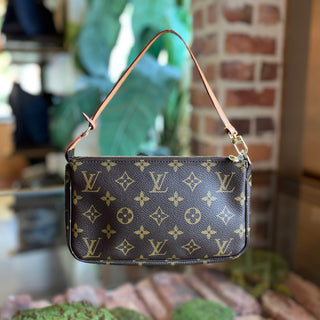 LOUIS VUITTON Pochette Accessories Vintage Brown Monogram Canvas Shoulder Bag