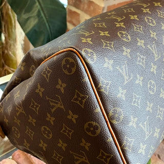 LOUIS VUITTON Speedy 40 Brown Monogram Canvas Vintage Satchel Bag