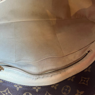 LOUIS VUITTON Artsy Brown Monogram Canvas Hobo Bag
