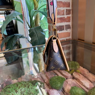 LOUIS VUITTON Diane Brown Monogram Canvas Shoulder Bag