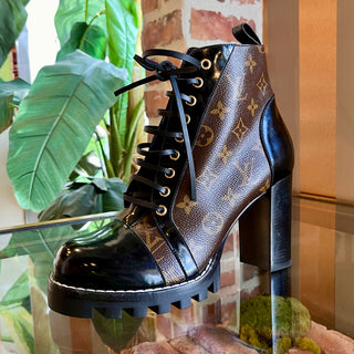 LOUIS VUITTON Star Trail Ankle Monogram Canvas Boots SZ41(11US)