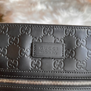 GUCCI Signature Zip Messenger Small Guccissima Leather Crossbody Bag