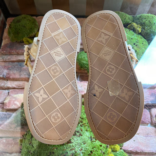 LOUIS VUITTON Maya Beige Platform Sandals SZ 39 (US 9)