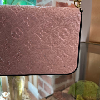 LOUIS VUITTON Pochette Felicie Pink Empreinte Leather Crossbody