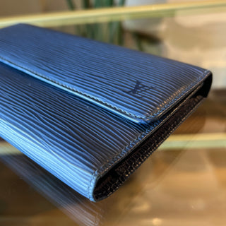 LOUIS VUITTON Vintage Sarah Wallet in Toledo Blue Epi Leather