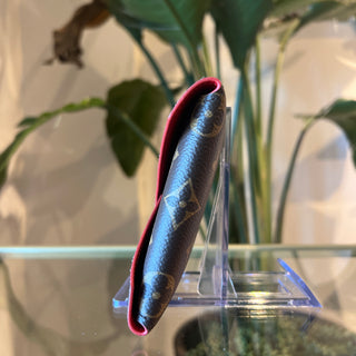 LOUIS VUITTON Monogram Kirigami Medium Pochette