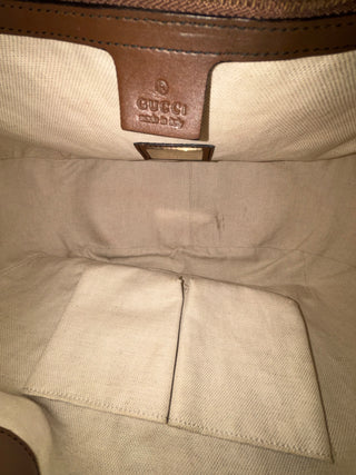 GUCCI White Beige GG Supreme Emblem Shoulder Bag