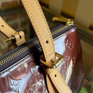 LOUIS VUITTON Rosewood Avenue Amarante Vernis Leather Shoulder Bag