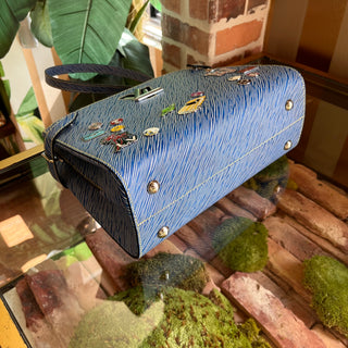 LOUIS VUITTON Twist Pins Blue Epi Tote