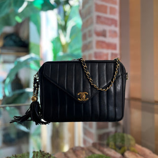 CHANEL Vintage Black Lambskin Leather Crossbody Bag