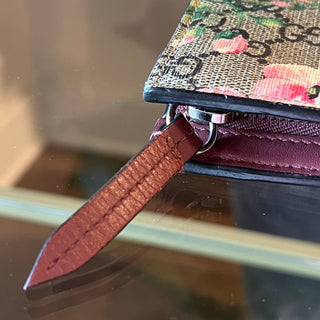 GUCCI GG Blooms Supreme Clutch