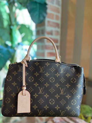 LOUIS VUITTON Monogram Petit Palais PM