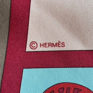 HERMES Gemometrie Cretase Silk Scarf
