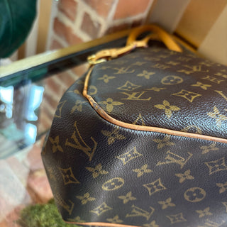 LOUIS VUITTON LV Monogram Batignolles Shoulder Bag