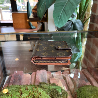 LOUIS VUITTON Monogram Canvas Brown Bifold Wallet