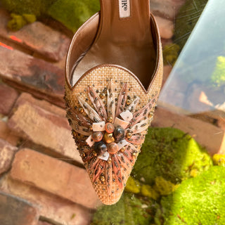 MANOLO BLAHNIK Natural Beaded Raffia Mules SZ 38 (US 8)