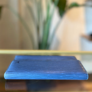 LOUIS VUITTON Vintage Sarah Wallet in Toledo Blue Epi Leather