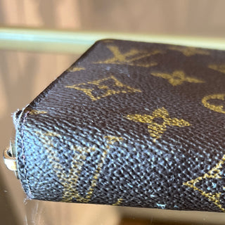LOUIS VUITTON Monogram Zippy Wallet