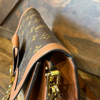 LOUIS VUITTON Dauphine MM Reverse Monogram Canvas Shoulder Bag