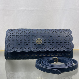 TORY BURCH Navy Blue Versus Laser Cut Scalloped Wallet On Chain