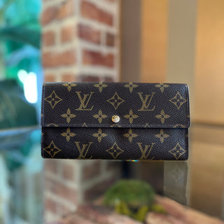 LOUIS VUITTON Sarah LV Monogram Brown Coated Canvas  Wallet
