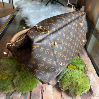 LOUIS VUITTON Artsy MM Brown Monogram Canvas Hobo Bag