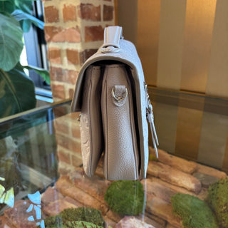 LOUIS VUITTON Pochette Métis Crossbody