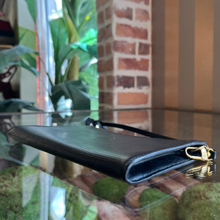 LOUIS VUITTON Pochette Black Epi Leather