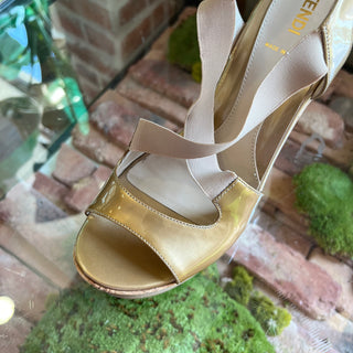Fendi Patent Leather Elastic Accent Cork Sandals 37.5(7.5US)