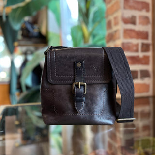 LOUIS VUITTON Utah Small Coffee Leather Yuma Messenger Bag