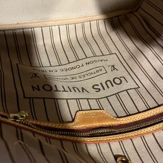 LOUIS VUITTON Neverfull MM Brown Monogram Canvas Tote