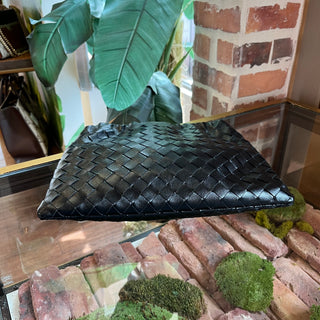 BOTTEGA VENETA Black Intrecciato Shoulder Bag