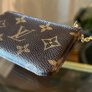LOUIS VUITTON LV Monogram Key Cles Pouch