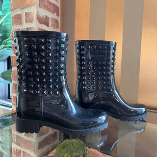 VALENTINO Black Rockstud Rainboot SZ 39 (US 9)